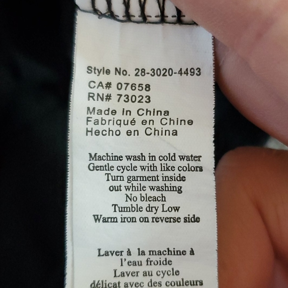 SWS "Love" Infiniti symbol crop top - Picture 6 of 6